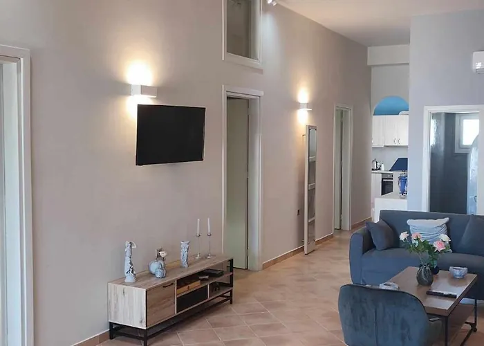 Filina's Luxury House بيت للعطل *